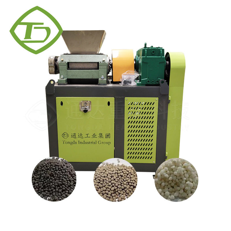 Granulatore a doppio rulli Compatto Granulatore a rulli Urea Manubri NPK 5mm Granulatore di concimi composti