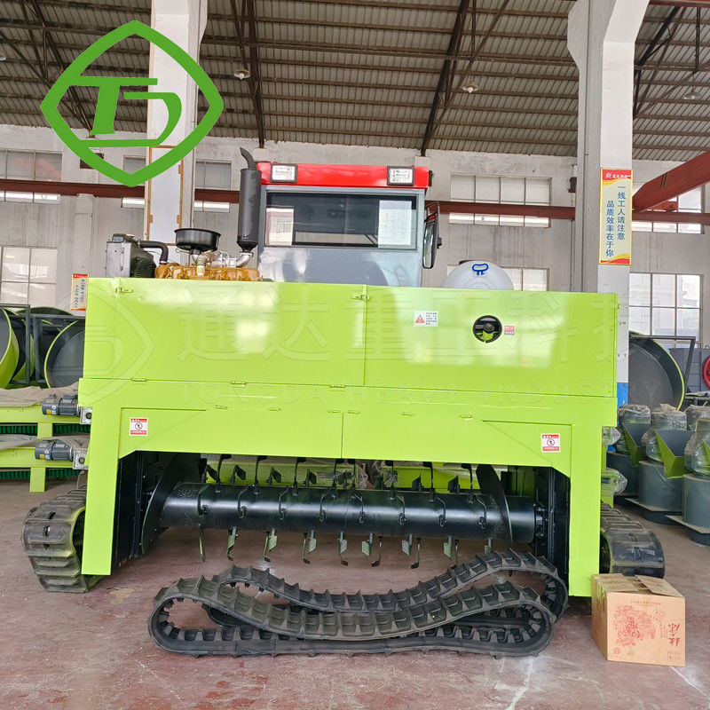 Macchina per la produzione di compost di tipo Crawler in fattoria di letame di mucca / Macchina per la produzione di compost di fertilizzanti organici